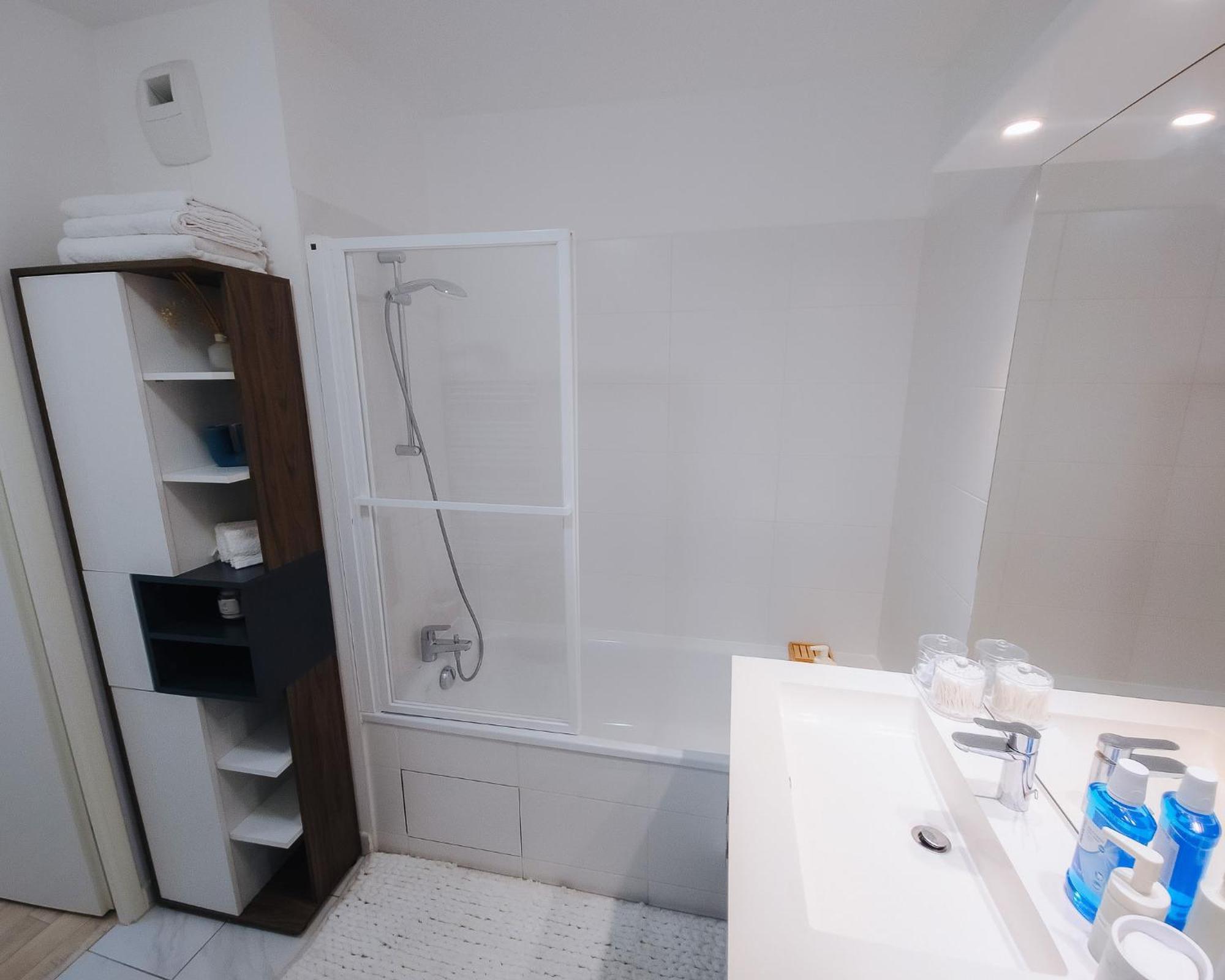 Appartement Luxueux, Neuf & Equipe A Versailles, Saint-Cyr-lʼÉcole Eksteriør billede