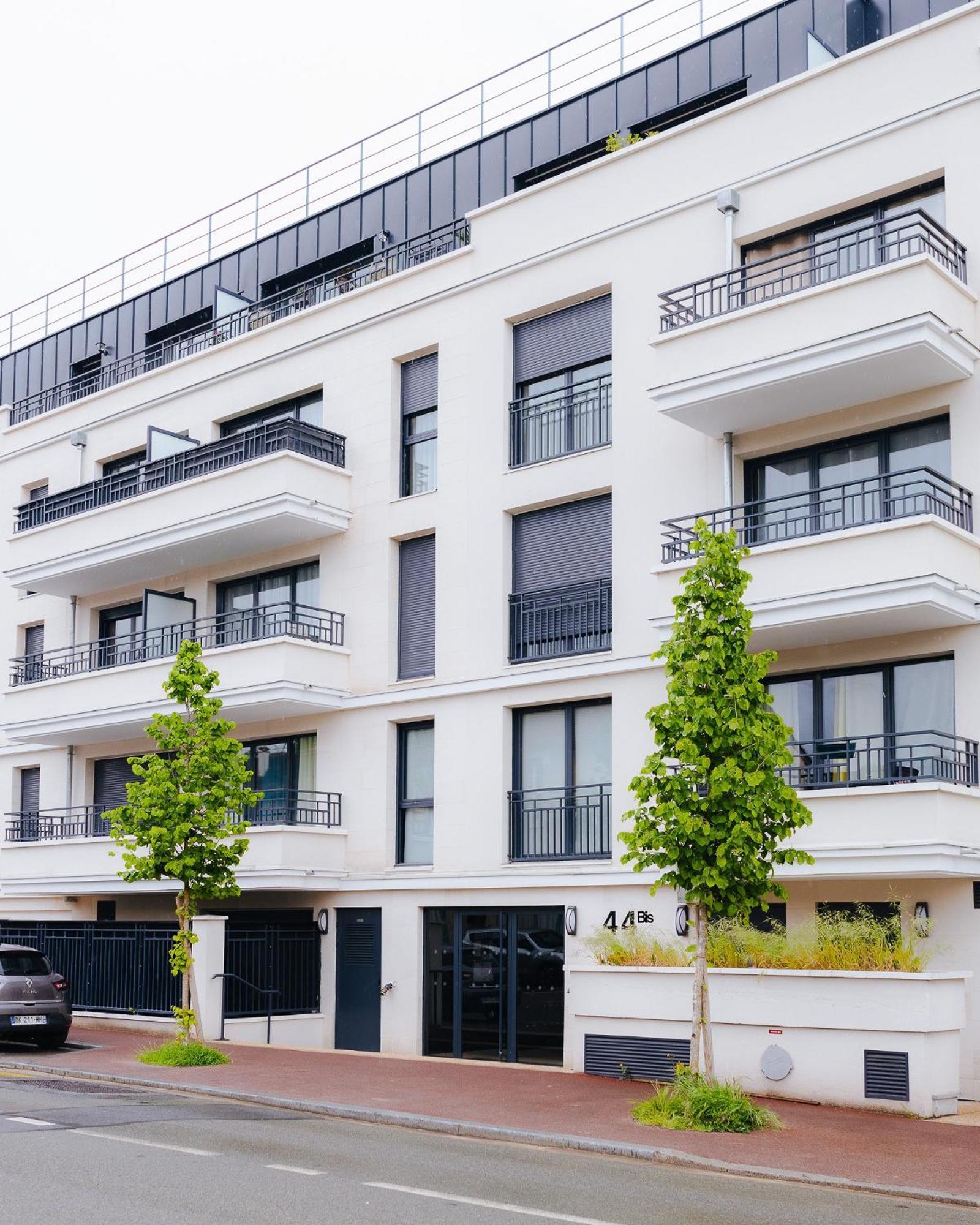 Appartement Luxueux, Neuf & Equipe A Versailles, Saint-Cyr-lʼÉcole Eksteriør billede
